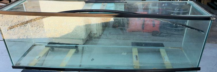 Large fish tank for sale *VERY HEAVY*