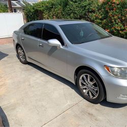 2007 Lexus LS 460