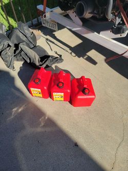 2 gallon gas tanks