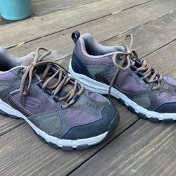 Men’s Skechers Hiking Shoes, Brand New Size 9