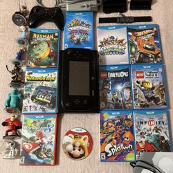 Wii U + 16 Games And Extras