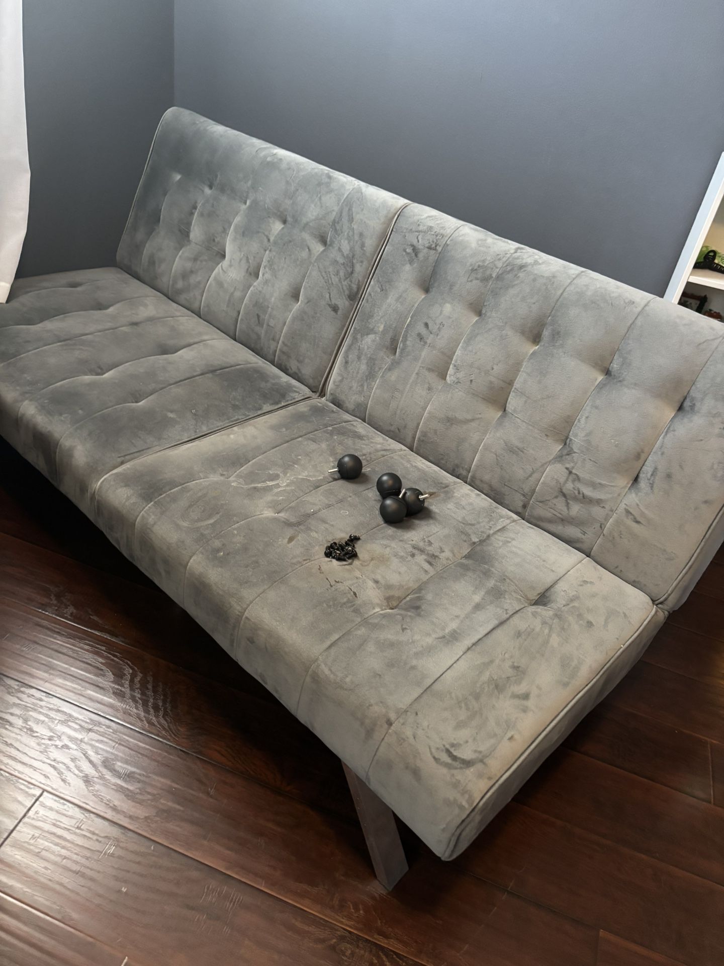 Gray futon