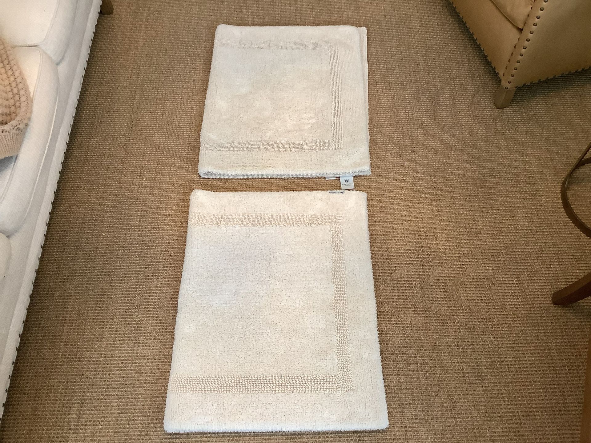 Wamsutta 48” x 30” Reversible Bath Rug