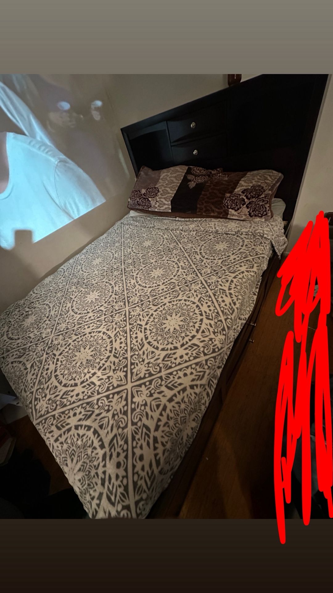 Queen Wood Bed Frame 