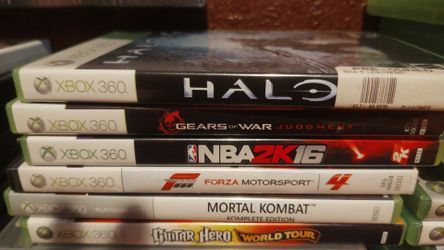 Dvd/cd stand 5$ and xbox 360 games 1$ each or all of them for 10$