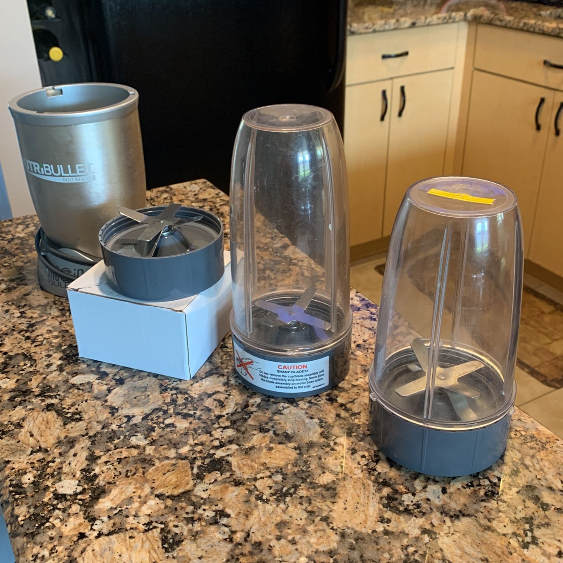 Magic Bullet Replacement Parts Cups Blade Nutribullet 16oz for Sale in Fort  Lauderdale, FL - OfferUp