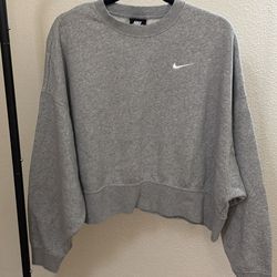 Nike sweatshirt
