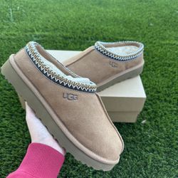 Ugg Tasman “Chestnut” Women’s 9