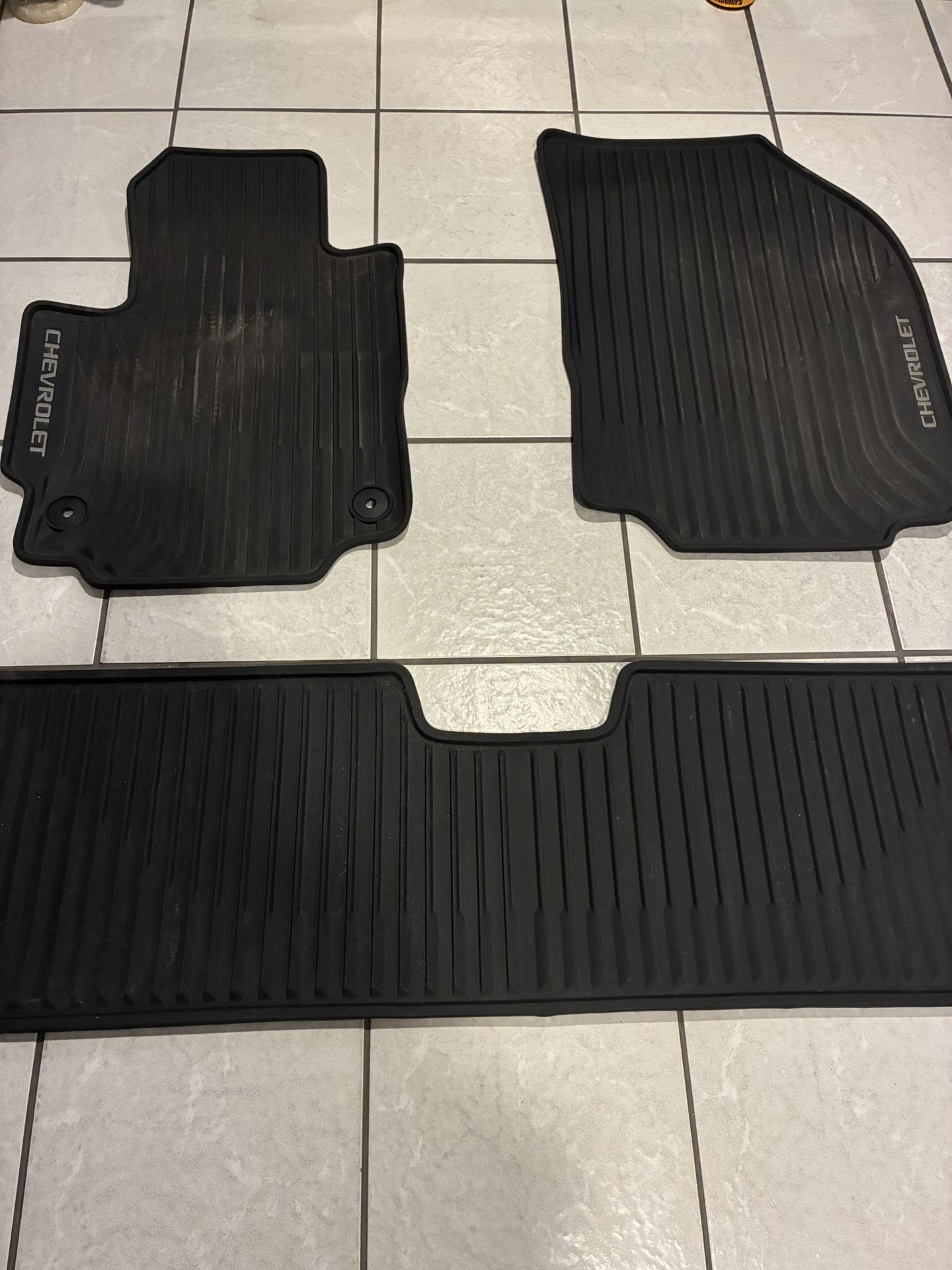 2018-2024 Chevrolet Equinox optional heavy duty rubber floor mats
