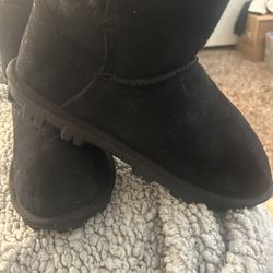Boots Size 9 