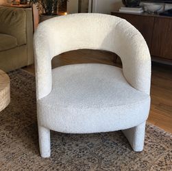Cream boucle accent chair