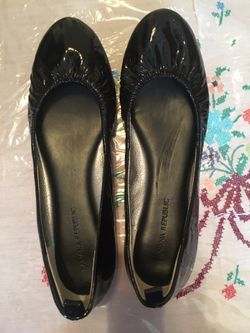 Banana Republic flats 6 1/2