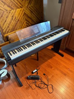 Yamaha Digital Piano with Stand and Pedal p-255