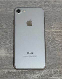 iPhone 7 - Unlocked - 128GB 
