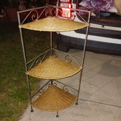 LIKE BRAND NEW 3 TIER HEAVY METAL MADE PLANT ETC STAND WICKER SHELVES GREAT CONDITION 32INHT 15 FIRM