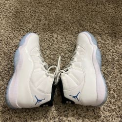 Jordan 11 Retro Legend Blue