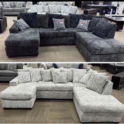 Large U-Shaped Sectional Sofa with Chaise