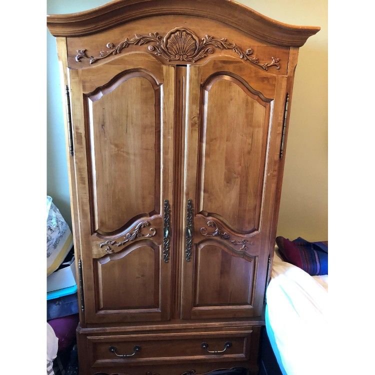Etan Allen Legacy Armoire Dimensions 46.5wx 23inches Depth X 83.25" H