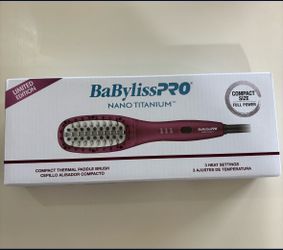 NEW BABYLISSPRO NANO TITANIUM LIMITED EDITION COMPACT THERMAL PADDLE BRUSH $20!!!