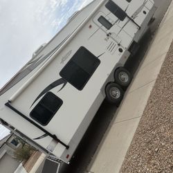 08 Vortex Toy Hauler