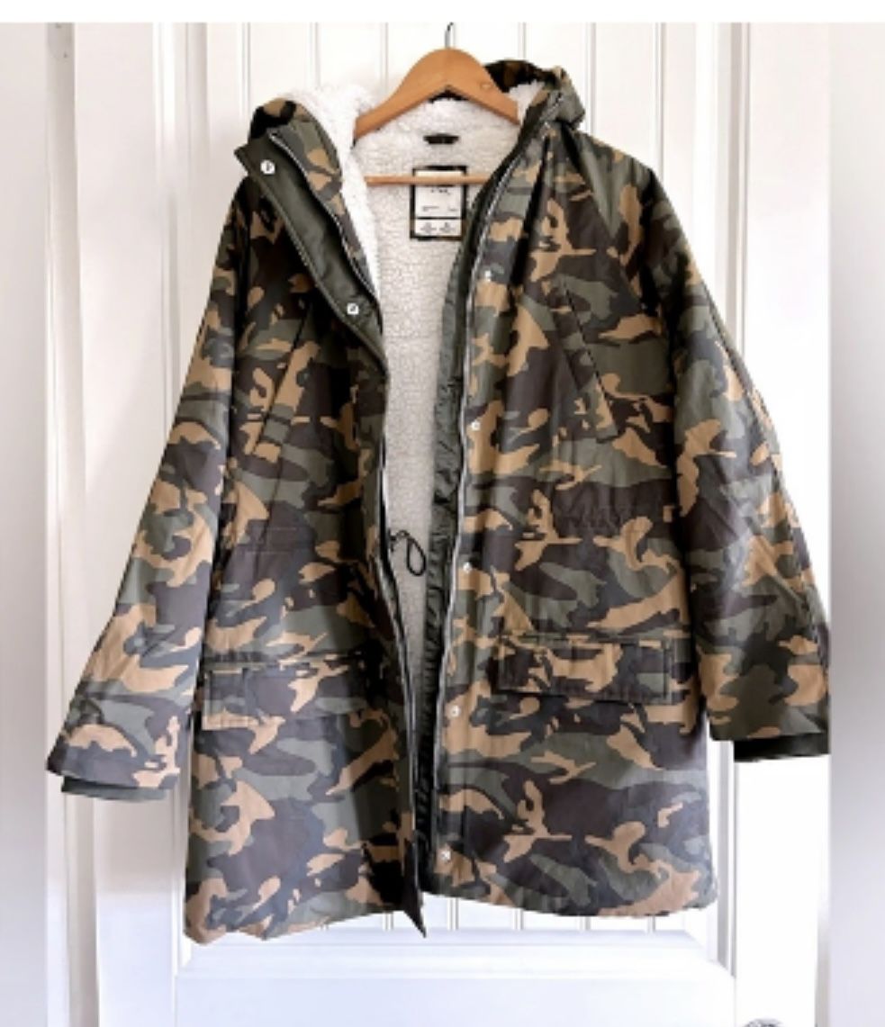 Abercrombie & Fitch Sherpa-Lined Twill Camo Parka