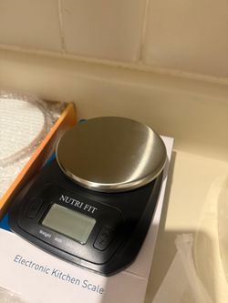 Digital Kitchen Scale Weight Grams and Ounces for Weight Loss, Accurate Cooking Baking Scale LCD Display Max 11lb 1g Increment with Wide Stainless Ste