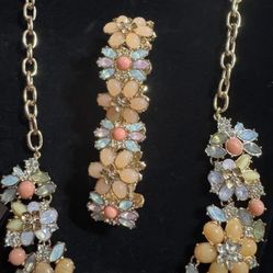 Gem Stone Flower Necklace, Earrings And Bracelet 