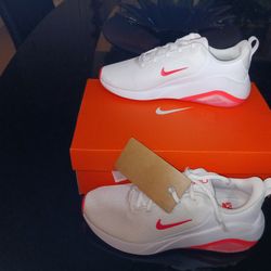 Nike Air Zoom Bella 7 Sz 8