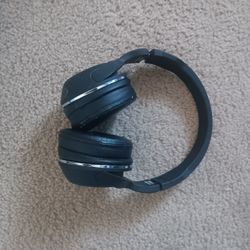 Skull Candies Wireless Headphones