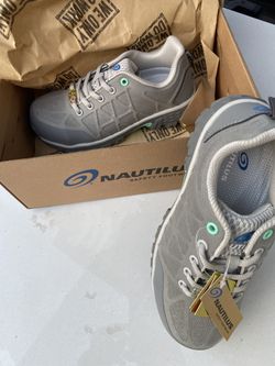 $20.00 NEW Nautilus Women's Spark Oxford Grey Carbon Toe Work Shoe., Size 4.5