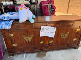 Vintage tv stand