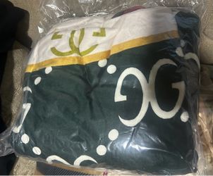 Designer Queen blankets