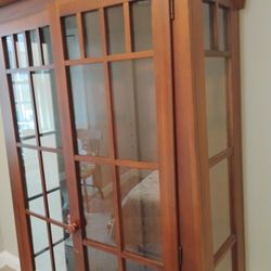 Beautiful Ethan Allen Tall Lighted Display Case 