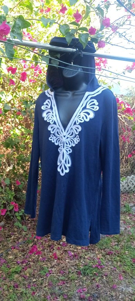 Lilly Pulitzer navy blue and white Nautical Hooded Tunic Top Sweatshirt Beach Coverup SMALL