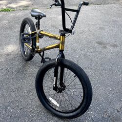 BMX  Yellow Color Little Use With Rear Light 