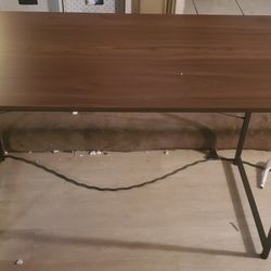 $80 NEWLY ASSEMBLED COMPUTER DESK 