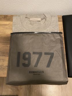 Essentials T-shirt Large Dark Oatmeal 1977