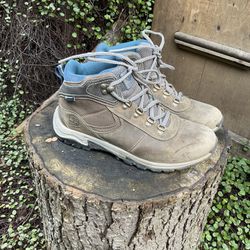Womens Hiking Boots Timberland Size 7.5
