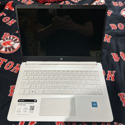 HP - 14” Laptop - Intel Processor N150 2025 - 4GB Memory - 128 GB - Natural Silver