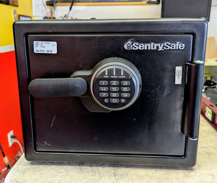 Sentry Safe SFW082ET