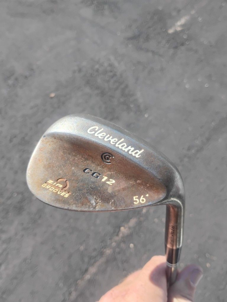 Golf Clubs! Cleveland CG12 DSG 56 Degree Wedge!