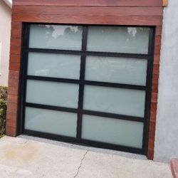 Modern .Many Option, Garage Door