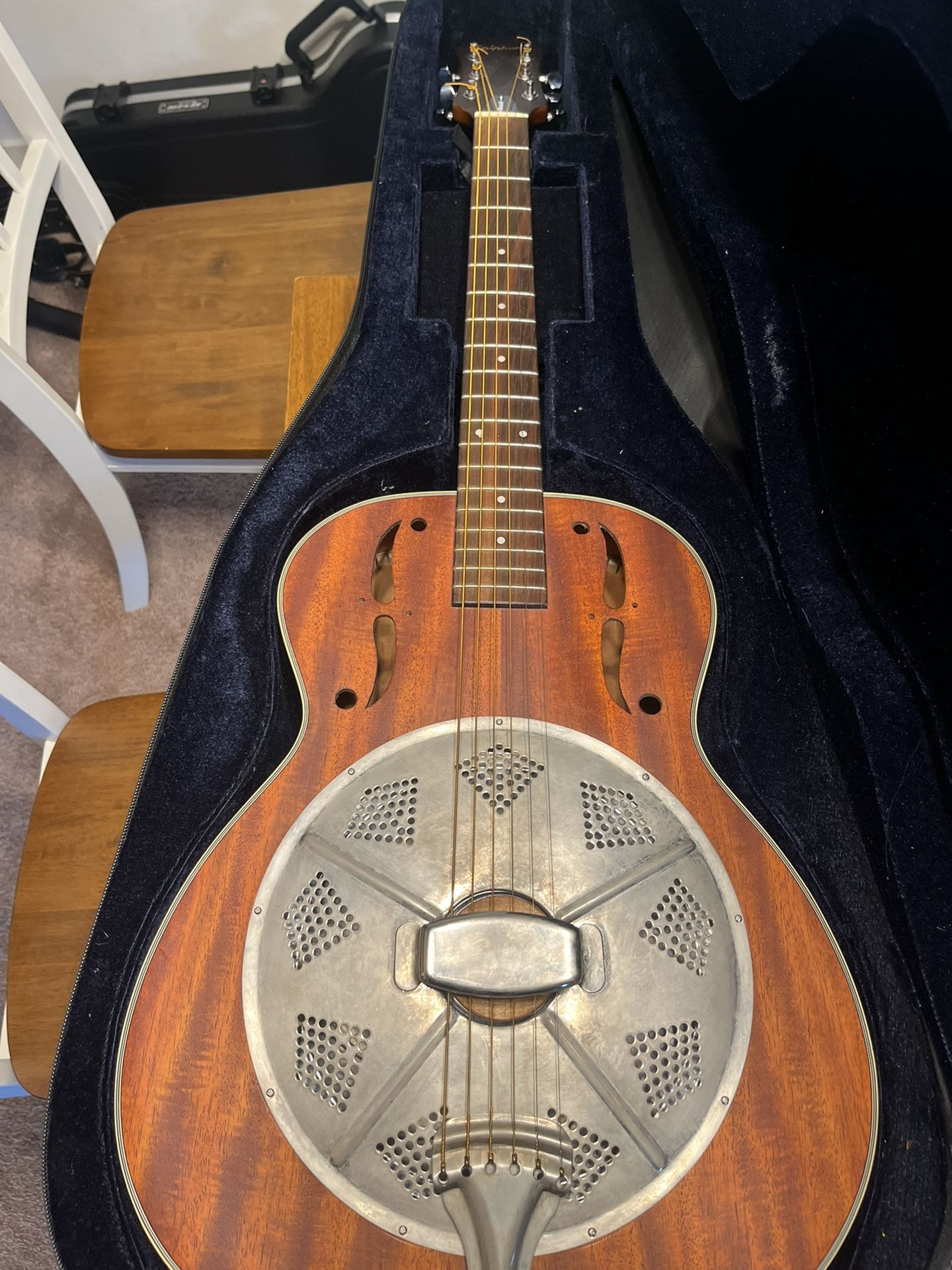 Epiphone Resonator Guitar ‘classic Sound’