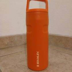 Stanley IceFlow AeroLight Insulated Water Bottle Cap and Carry 
