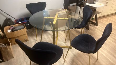 Dining Set 4 chairs