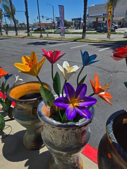 Flor orquidia. Adorno ($95 la grande