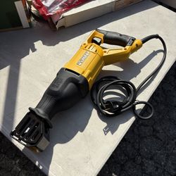 DEWALT 12 Amp Corded Variable Speed Reciprocating Saw