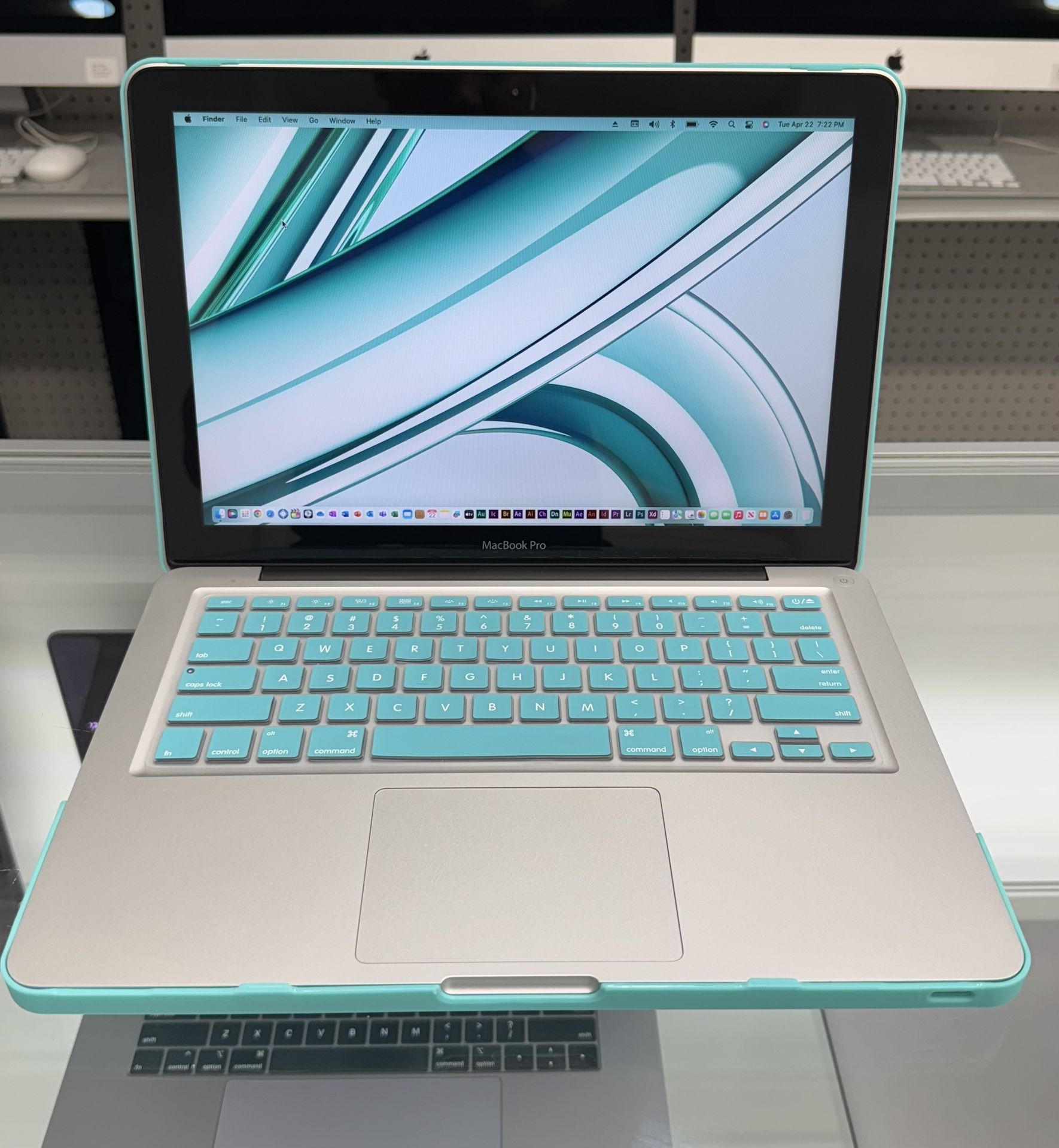Apple MacBook Pro 13.3” i5 2.5GHz 16GB RAM 250GB SSD macOS Ventura