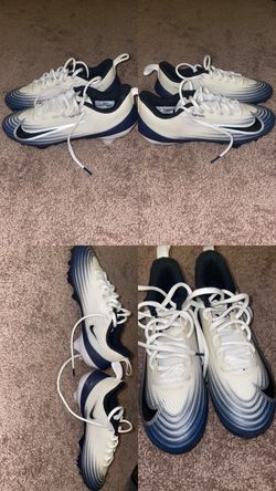 Football cleats