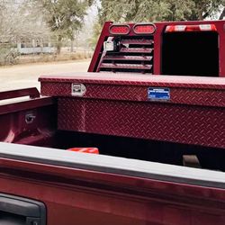 Redilas Y Caja De Herramienta. Le Queda A 2014-2018 Silverado Y Sierra Caja Corta.